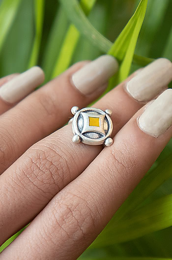 Antique Pash Sculpture Midi Ring