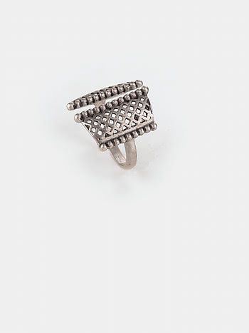 Antique Ajjis College Wali Ring in 925 Silver