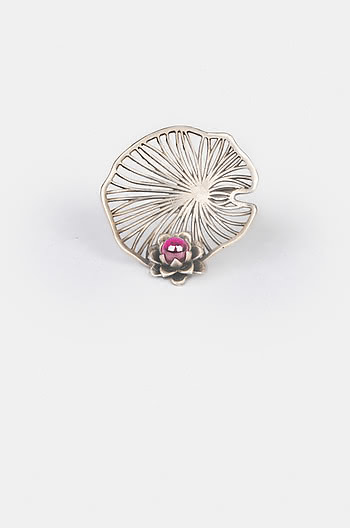 Rise Above Fear Ring