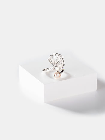 Pearl in the Sea Shell Ring in 925 Silver