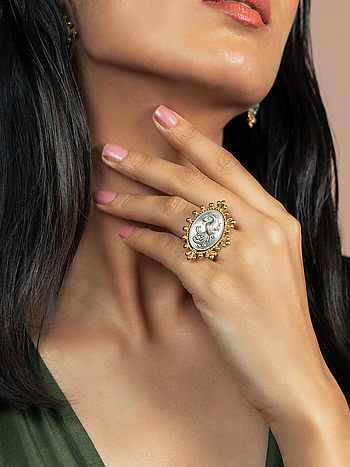 Navilu Ring in Dual Plated 925 Silver