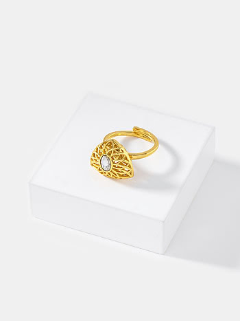 Queen of Action Ring in Gold Plated 925 Silver