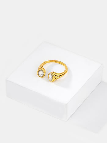 Queen of Connections Ring in Gold Plated 925 Silver