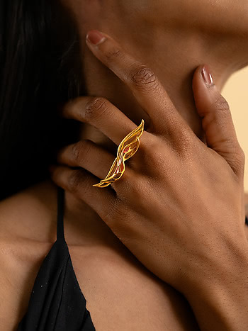 Forged by Barriers Ring in Gold Plated 925 Silver