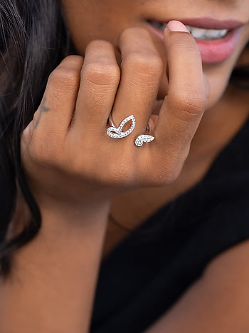 Fly on Butterfly Ring in Rhodium Plated 925 Silver