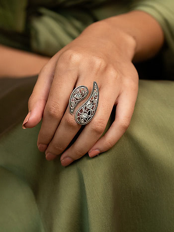 Dhoom Dhaam Ring in 925 Oxidised Silver