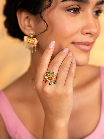Vastrakala Ring in Gold Plated 925 Silver