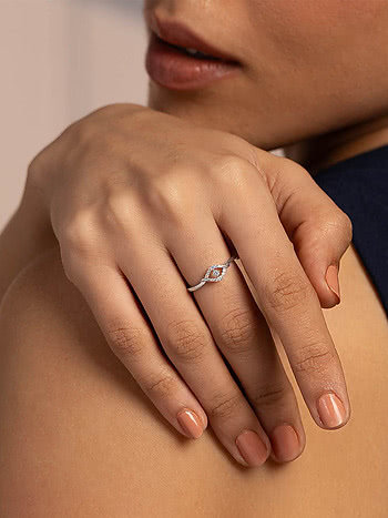 Shaula Ring in 925 Silver