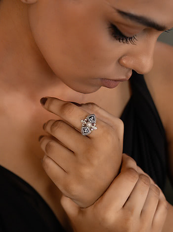 Audacious Axe Ring in 925 Silver
