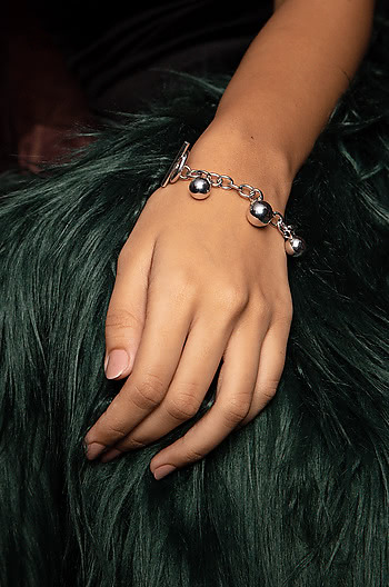 Lean On Bracelet in Rhodium Plating