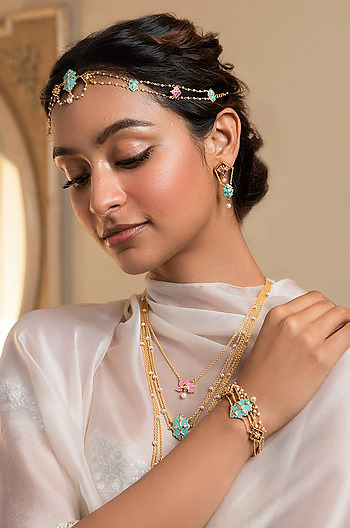 Baari Barsi Bracelet in Gold Plated Brass