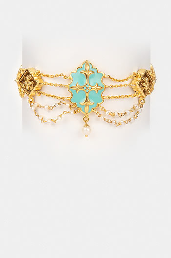 Baari Barsi Bracelet in Gold Plated Brass