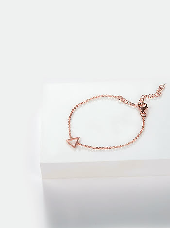 The Girl Boss Triangle Charm Bracelet inﾠRose Gold Plated 925 Silver