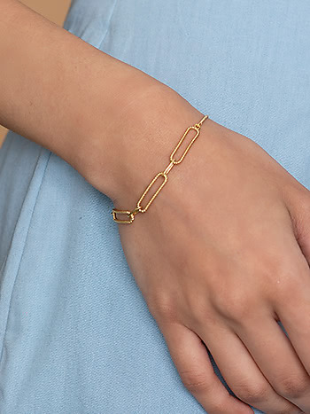 Buy The Girl Boss Triangle Charm Bracelet InﾠRose Gold Plated 925 Silver  from Shaya by CaratLane