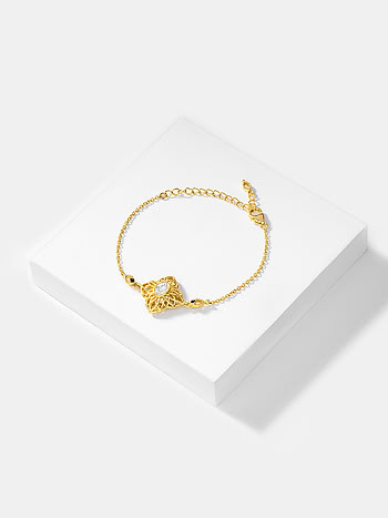 Queen of Multitasking Bracelet in Gold Plated 925 Silver