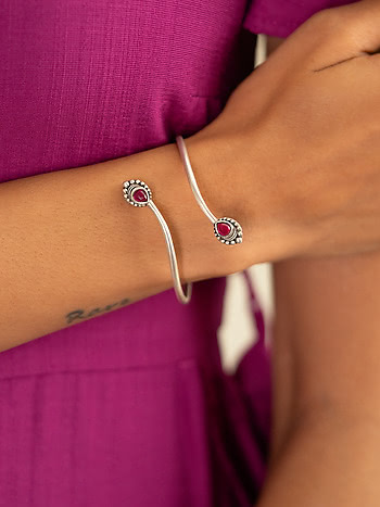 Feeling Suthri Oxidised Bracelet in 925 Silver