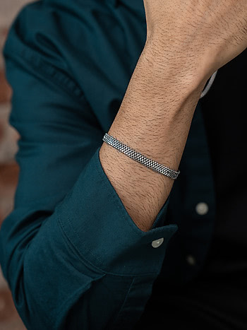 Rivet 9 Inches Men's Bracelet in 925 Silver