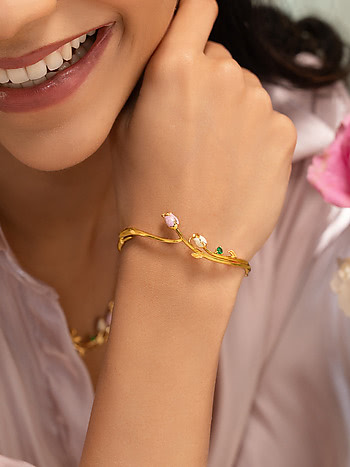 Roisin Rose Bracelet Crafted in Gold Plated 925 Silver