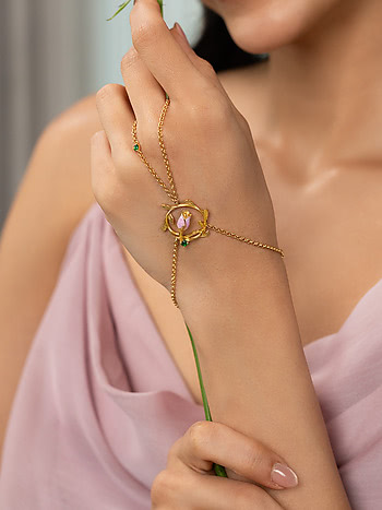 Meigui Rose Bracelet Crafted in Gold Plated 925 Silver