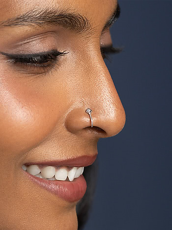 Glint Nose Pin in 925 Silver