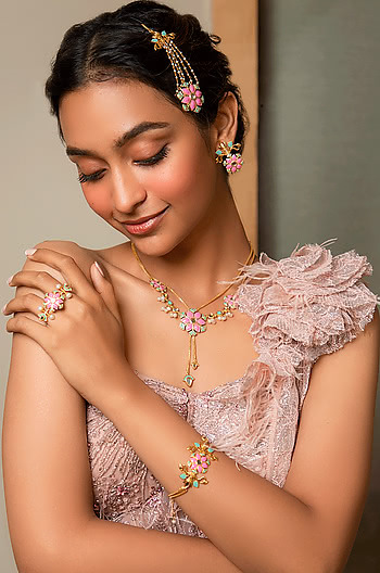 Gal Mithi Paasa in Gold Plated Brass