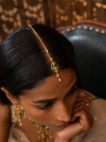 Nakhrewali Dulhan Maang Teeka In Gold Plated 925 Silver