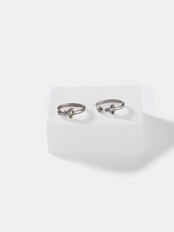 Charlotte Collins Toe Rings in 925 Oxidised Silver