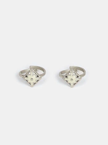 Chaukhdi Toe Rings in Oxidised 925 Silver