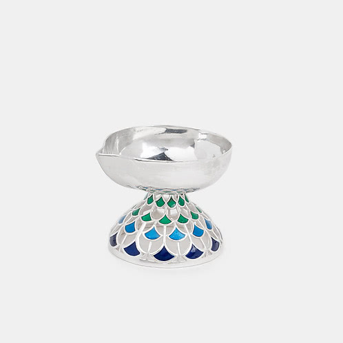 Own your plumes Diya Crafted in 925 Silver