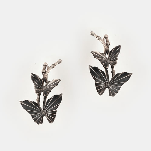 Oxidised Chasing My Bold Choices Earrings in 925 Silver