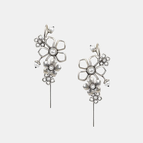 Betty F Earcuffs in 925 Oxidised Silver