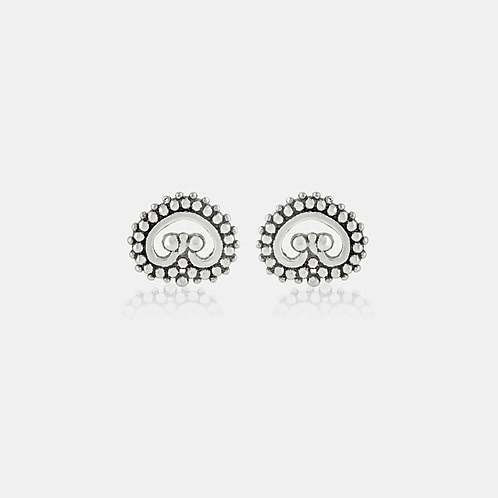 Dil Stud Earrings in 925 Silver
