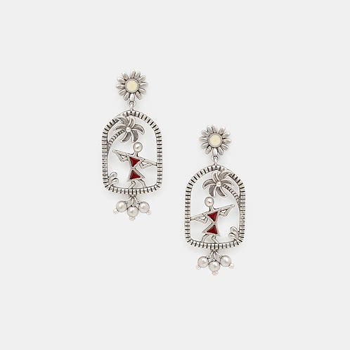 Vatsaru Earrings in 925 Silver