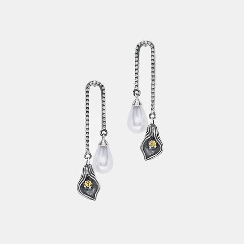 Lily of Magic Earrings in 925 Silver