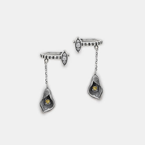 Lily of Breeze Earrings in 925 Silver