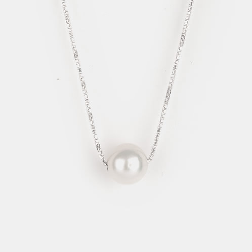 A Pearl of Love (8mm) Necklace in 925 Silver