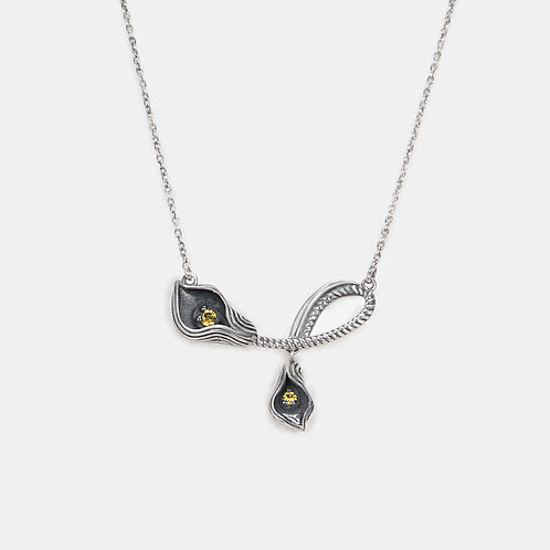 Lily of Spirits Necklace in 925 Silver