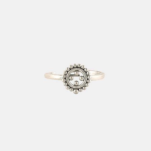 Intrigue Ring in Oxidised 925 Silver