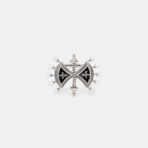 Unbound Axe Ring in 925 Silver