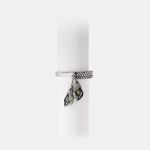 Lily of Warmth Ring in 925 Silver