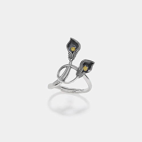 Lily of Dreams Ring in 925 Silver