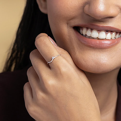 Tied Knot Ring in 925 Silver