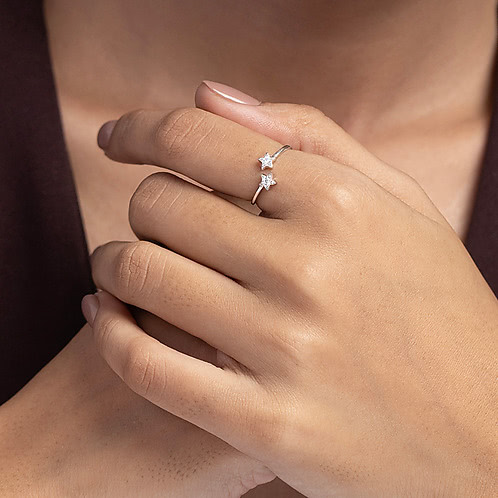 Radiant Starburst Ring in 925 Silver