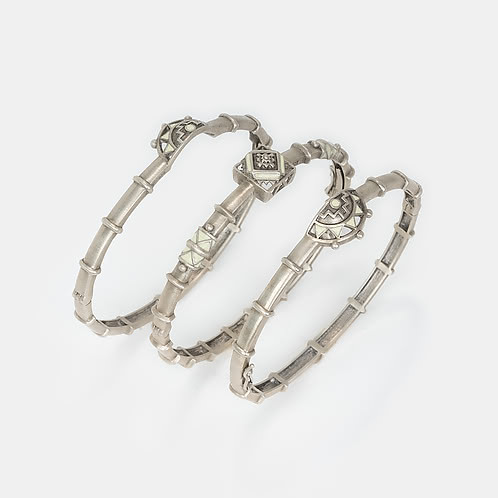 Patola Style Bracelet in Oxidised 925 Silver