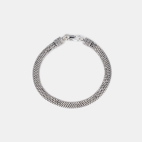 Rivet 9 Inches Men's Bracelet in 925 Silver