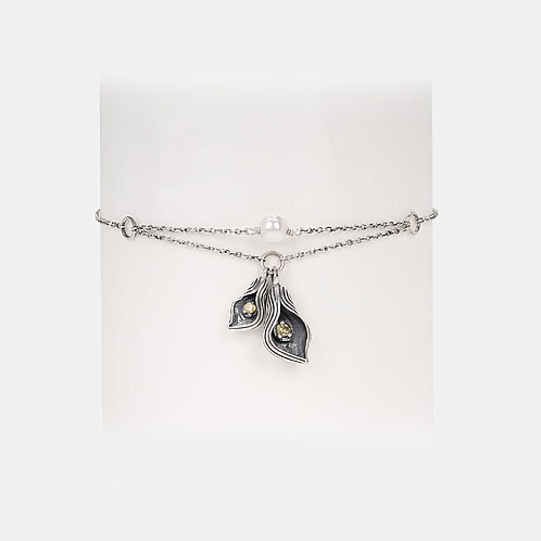 Lily of Warmth Bracelet in 925 Silver