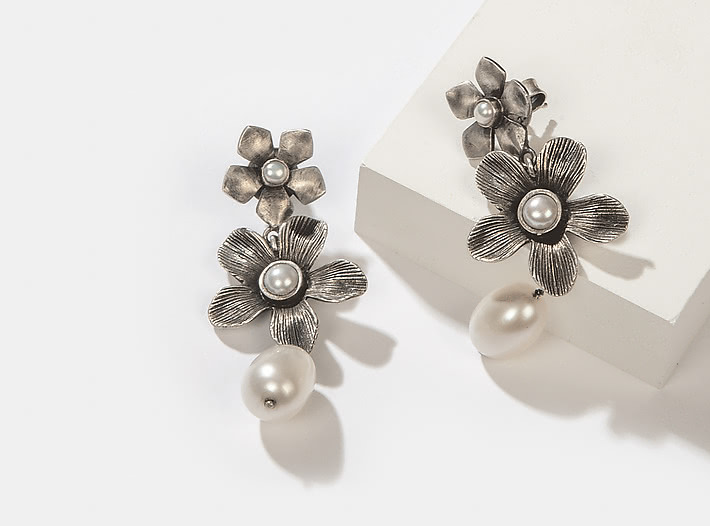 Rei K Earrings