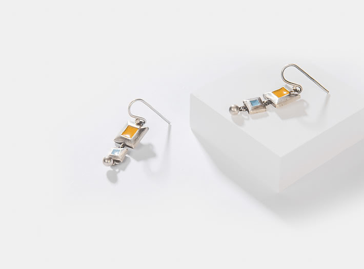 Antique Suhrit Wall Earrings