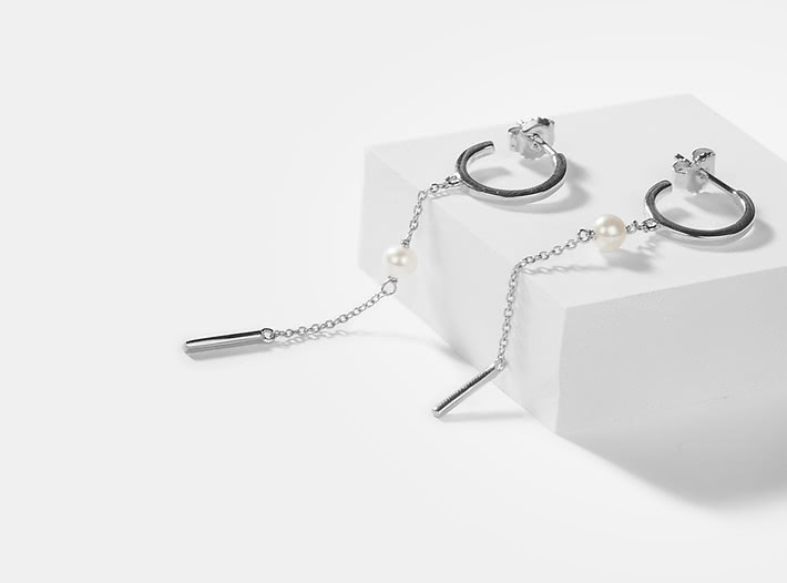 Minimal Vibes Earrings