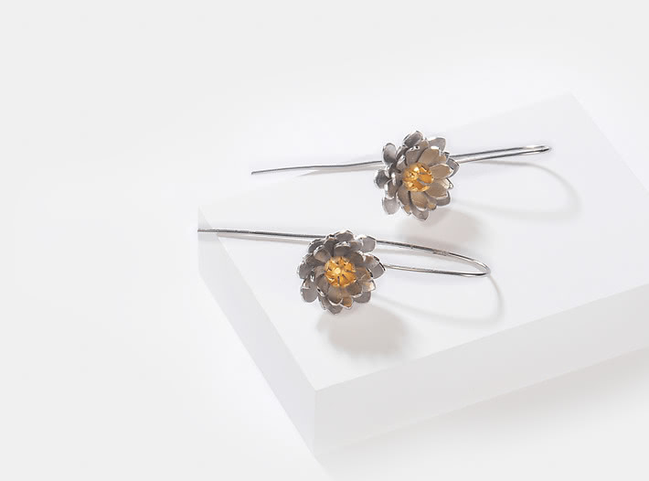 Chrysanthemum Earrings